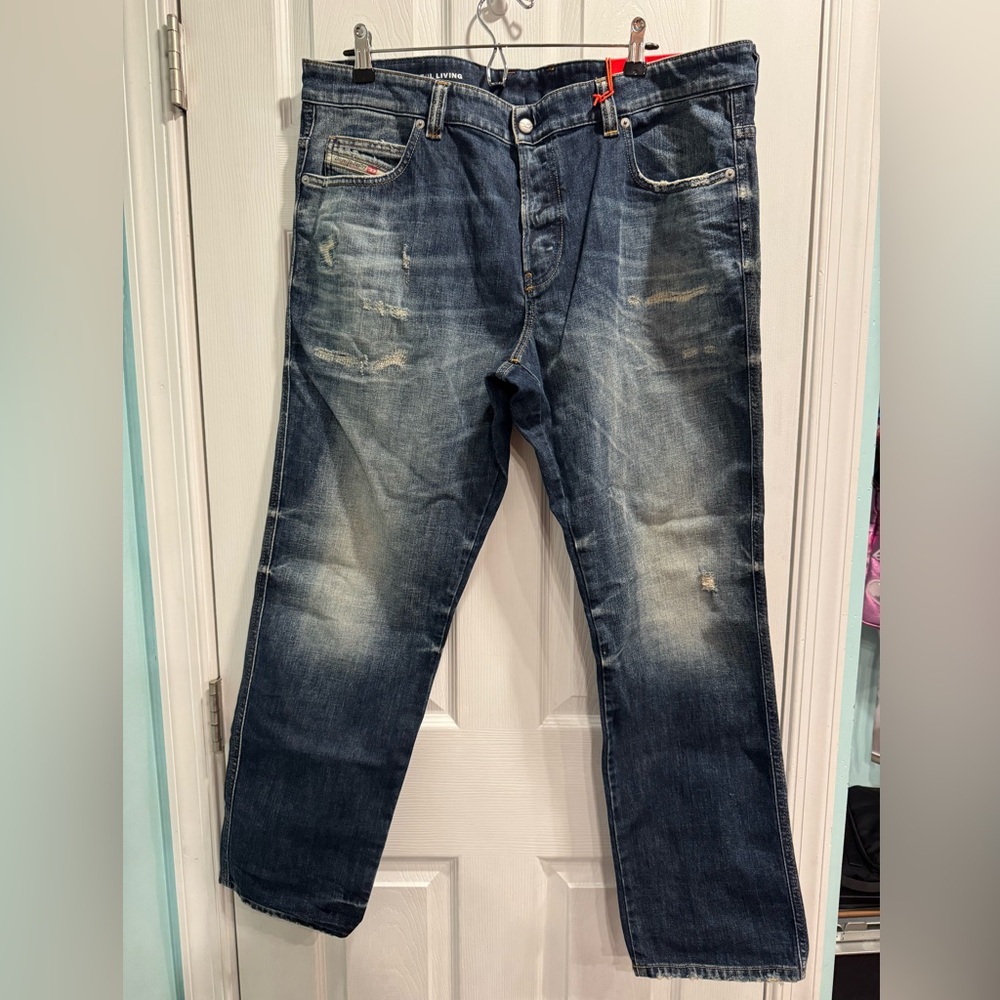 Diesel Jeans - Picture 2 of 12